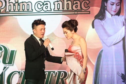 Ca sĩ Thu Trang kể chuyện tình yêu bằng phim ca nhạc “Tình yêu cách trở”