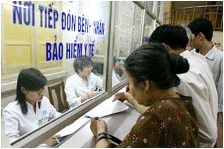Khuyến khích toàn dân tham gia bảo hiểm y tế