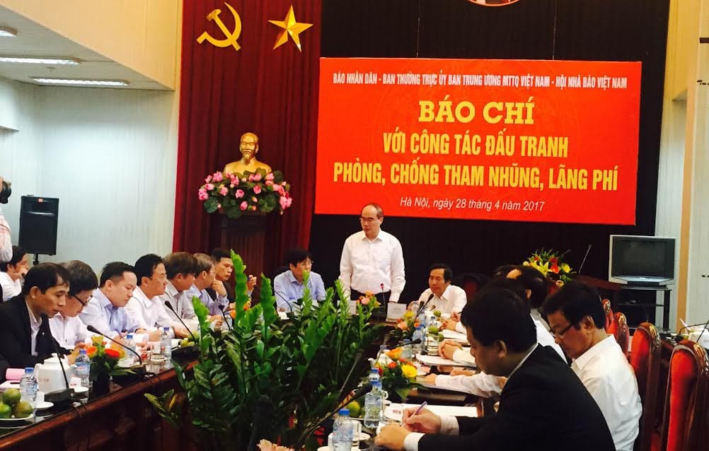 Phát huy vai trò báo chí trong đấu tranh phòng, chống tham nhũng, lãng phí
