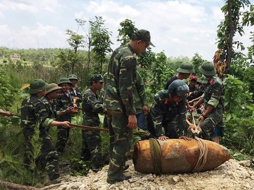 Phá hủy thành công quả bom nặng 334kg