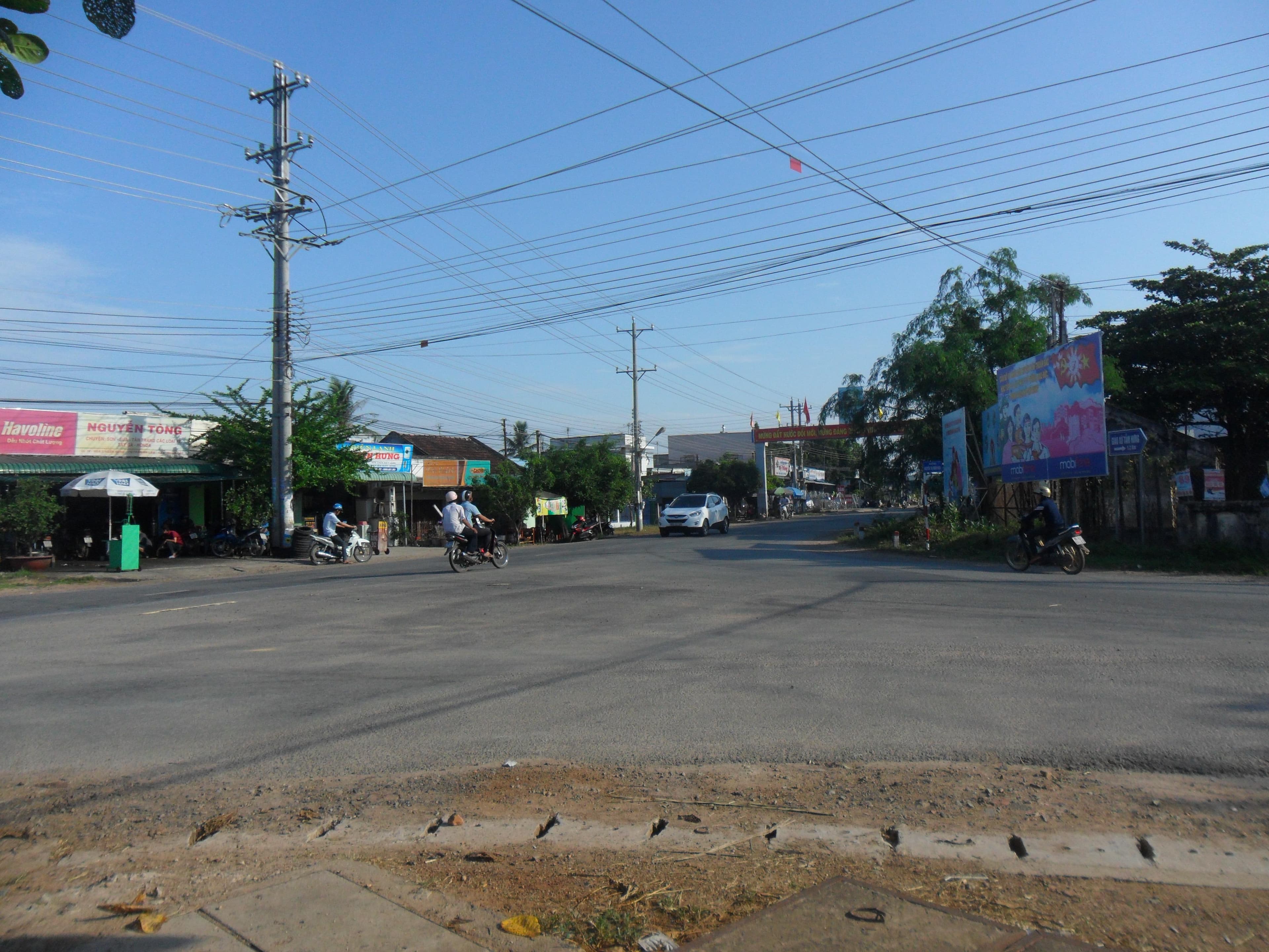 Cần sớm lắp đặt đèn tín hiệu giao thông