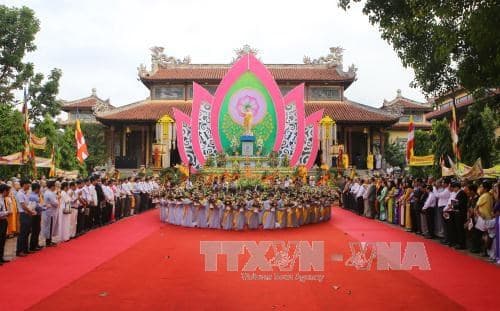 Thành phố Hồ Chí Minh tổ chức Đại lễ Phật đản Phật lịch 2561 - dương lịch 2017