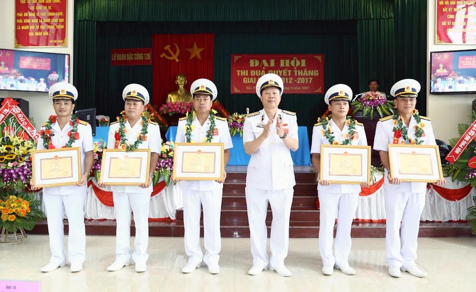 Tổ chức thành công Đại hội thi đua Quyết thắng giai đoạn 2012-2017
