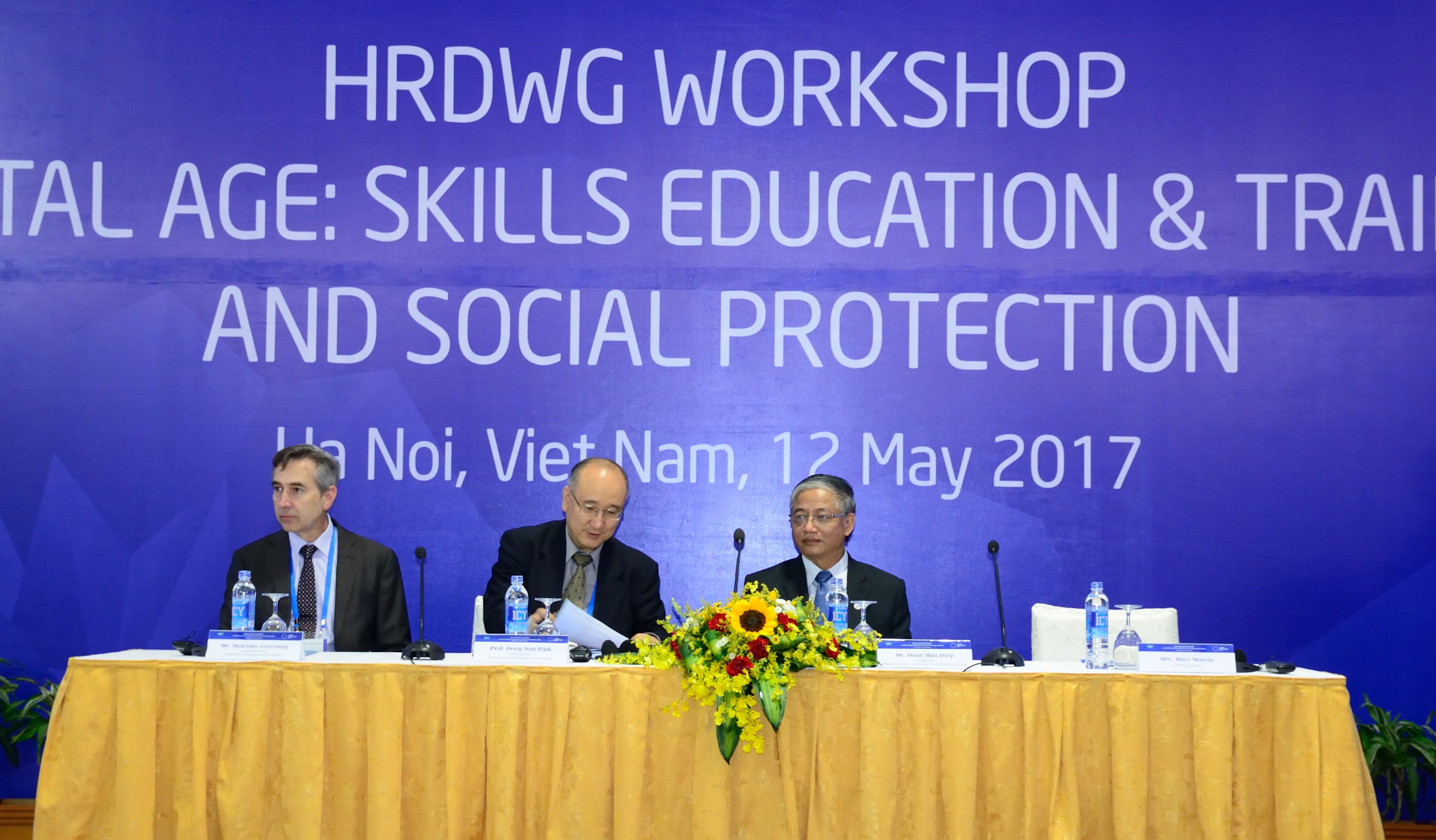Ngày làm việc thứ tư APEC SOM2 và các hội nghị liên quan