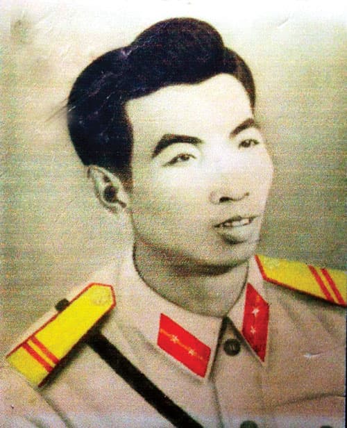 Tìm người thân và đồng đội