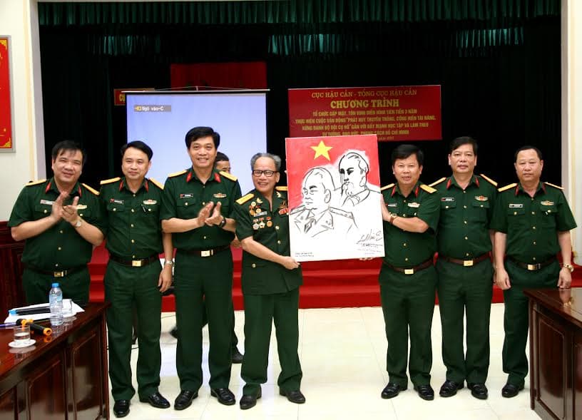 Cục Hậu cần (Tổng cục Hậu cần): Gặp mặt, tôn vinh điển hình tiên tiến