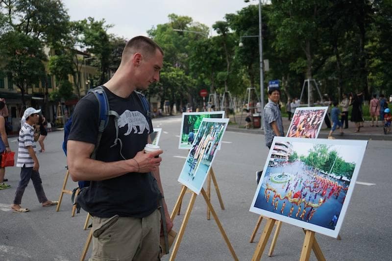 Phát động cuộc thi ảnh "Người Hà Nội ứng xử văn minh thanh lịch 2017"