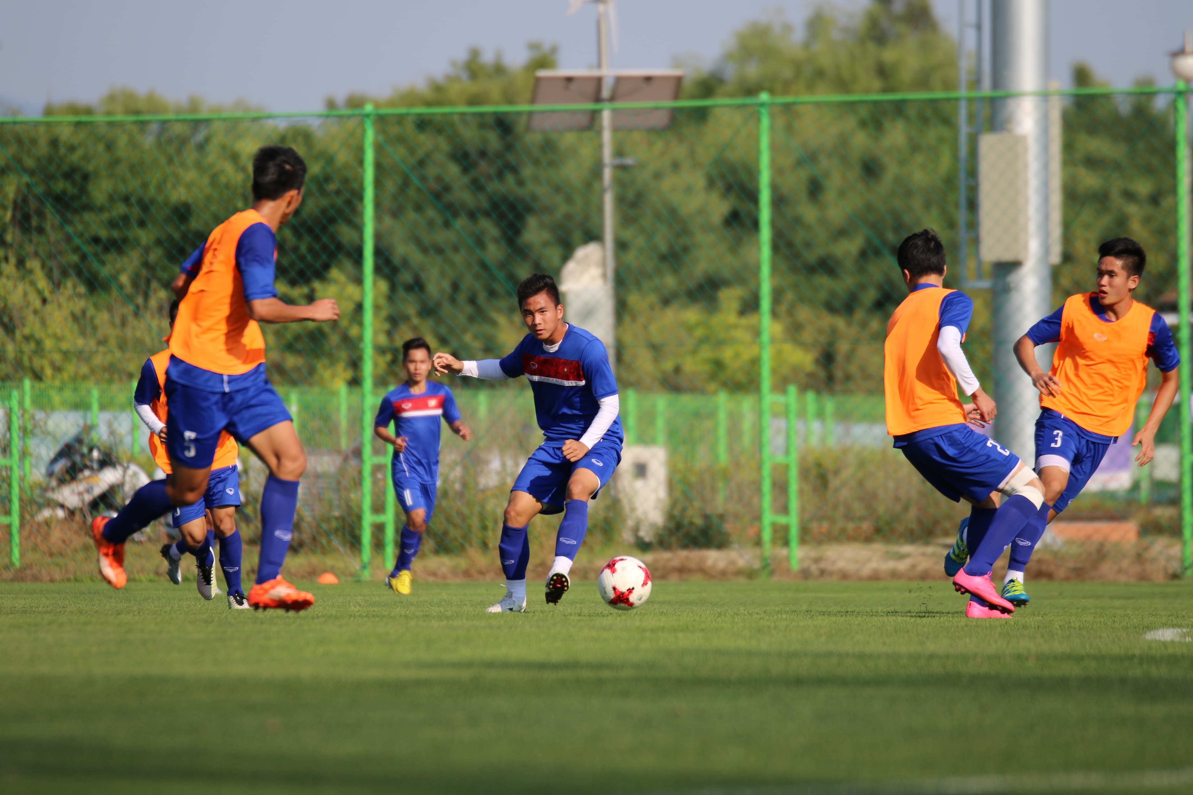 U20 Việt Nam – U20 Honduras: Lách qua khe cửa hẹp?