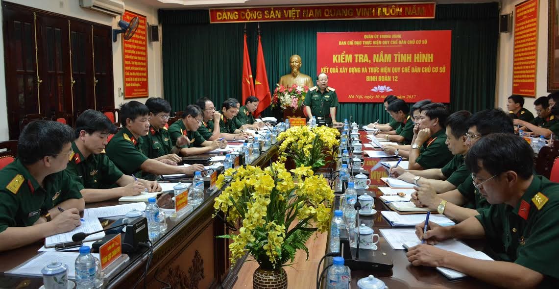 Mở rộng đối thoại dân chủ, quan tâm lợi ích của người lao động