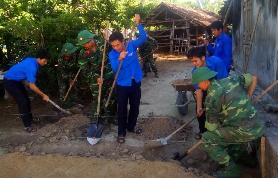 Khởi công xây dựng nhà tình nghĩa cho gia đình chính sách