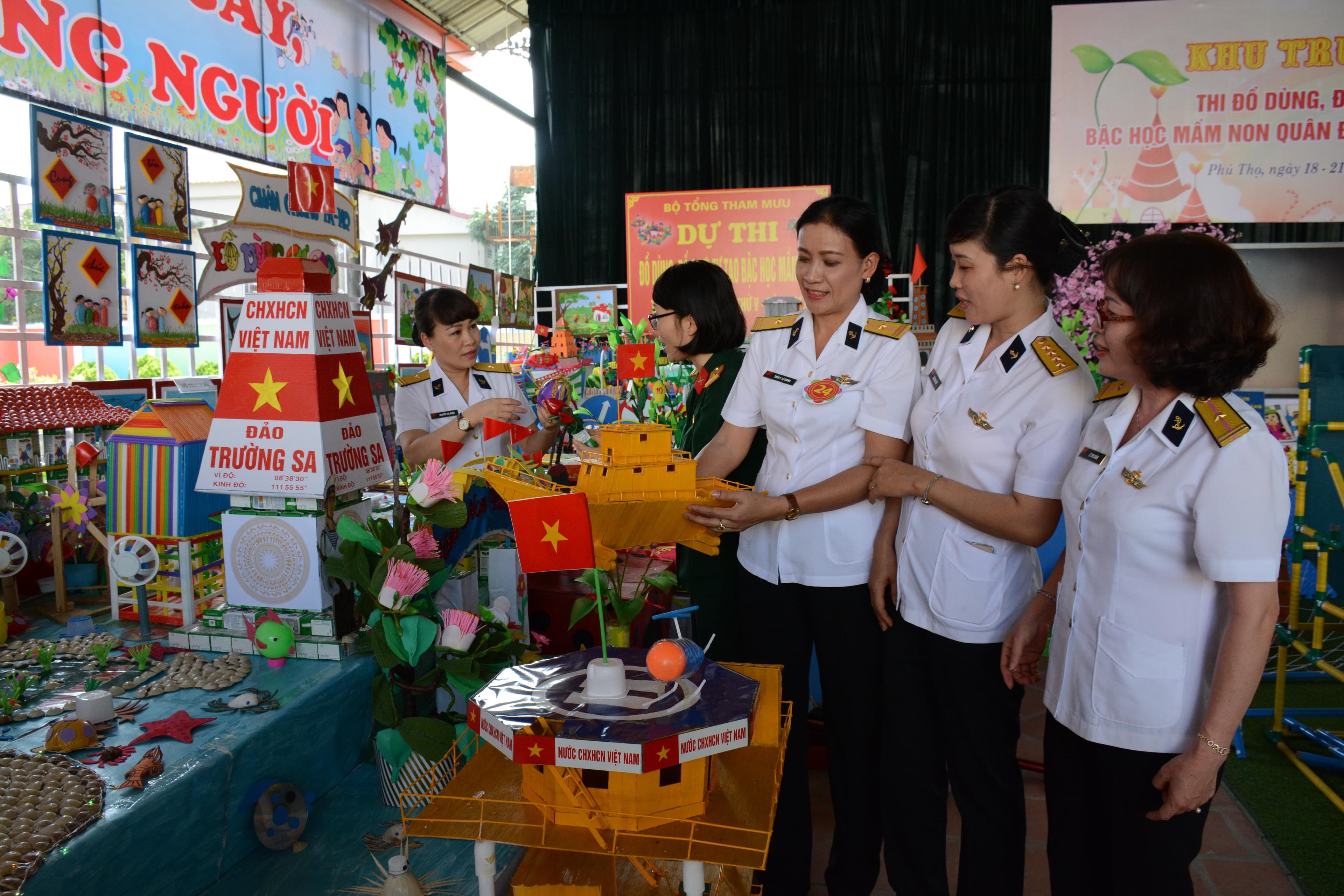 Từ lòng yêu thương con trẻ...