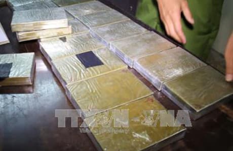 Bắc Ninh: Bắt quả tang giáo viên dạy tiếng Anh vận chuyển trái phép 16 bánh heroin