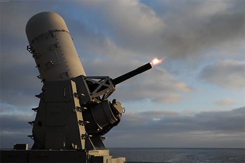 Raytheon nâng cấp hệ thống phòng thủ tầm cực ngắn trên hạm Phalanx