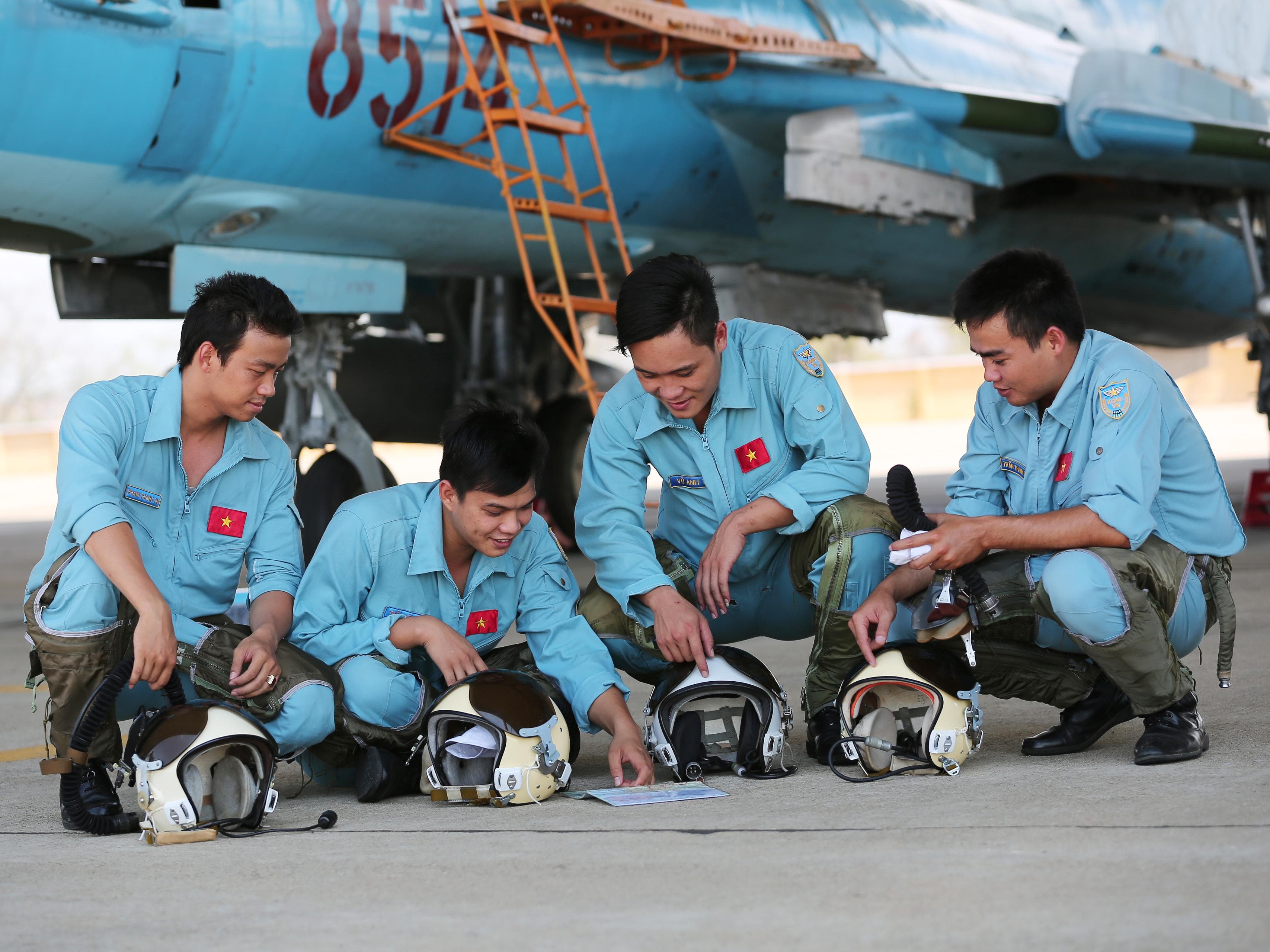 Vững tin làm chủ bầu trời