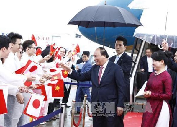 Thủ tướng Nguyễn Xuân Phúc dự Lễ công bố đường bay đi và đến Osaka, Nhật Bản của Vietnam Airlines và Jetstar Pacific