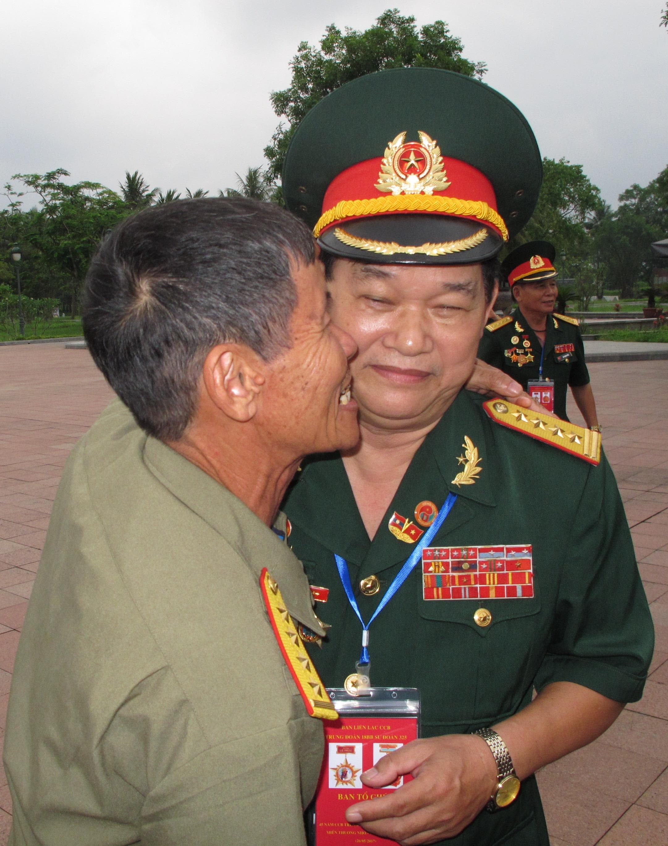 Trong nắng lửa Thành cổ…