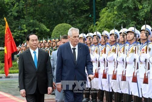 Lãnh đạo nước ta đón, tiếp, hội đàm với Tổng thống Séc Mi-lốt Dê-man