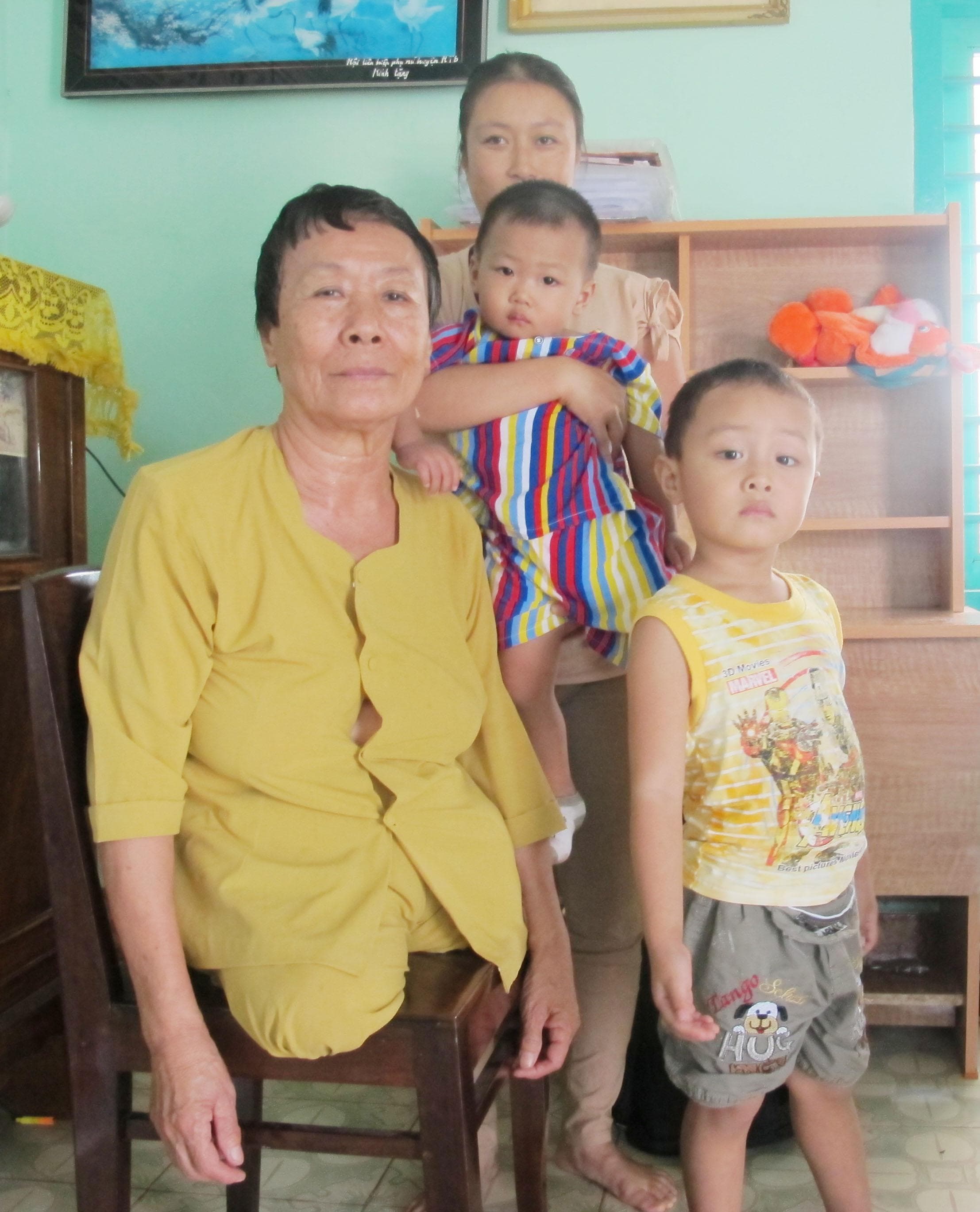 Nghị lực của người nữ thương binh nặng