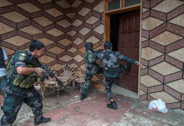 Philippines: 13 binh sĩ thiệt mạng trong giao tranh tại Marawi