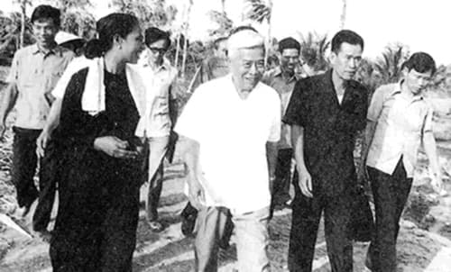 Phạm Hùng-Nhà yêu nước và cách mạng chân chính