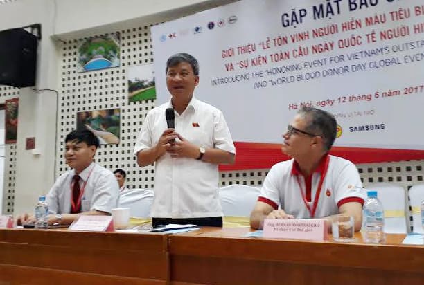 100 người hiến máu tiêu biểu toàn quốc sẽ được tôn vinh tại Ngày Quốc tế người hiến máu (14-6)