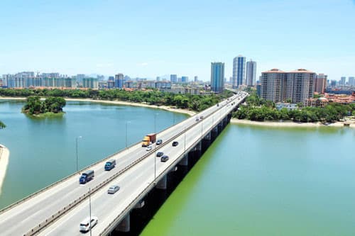 Tạo thế kiềng ba chân trong quản lý nợ công