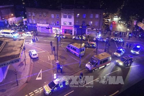 Anh: Xe tải đâm người đi bộ ở London gây thương vong