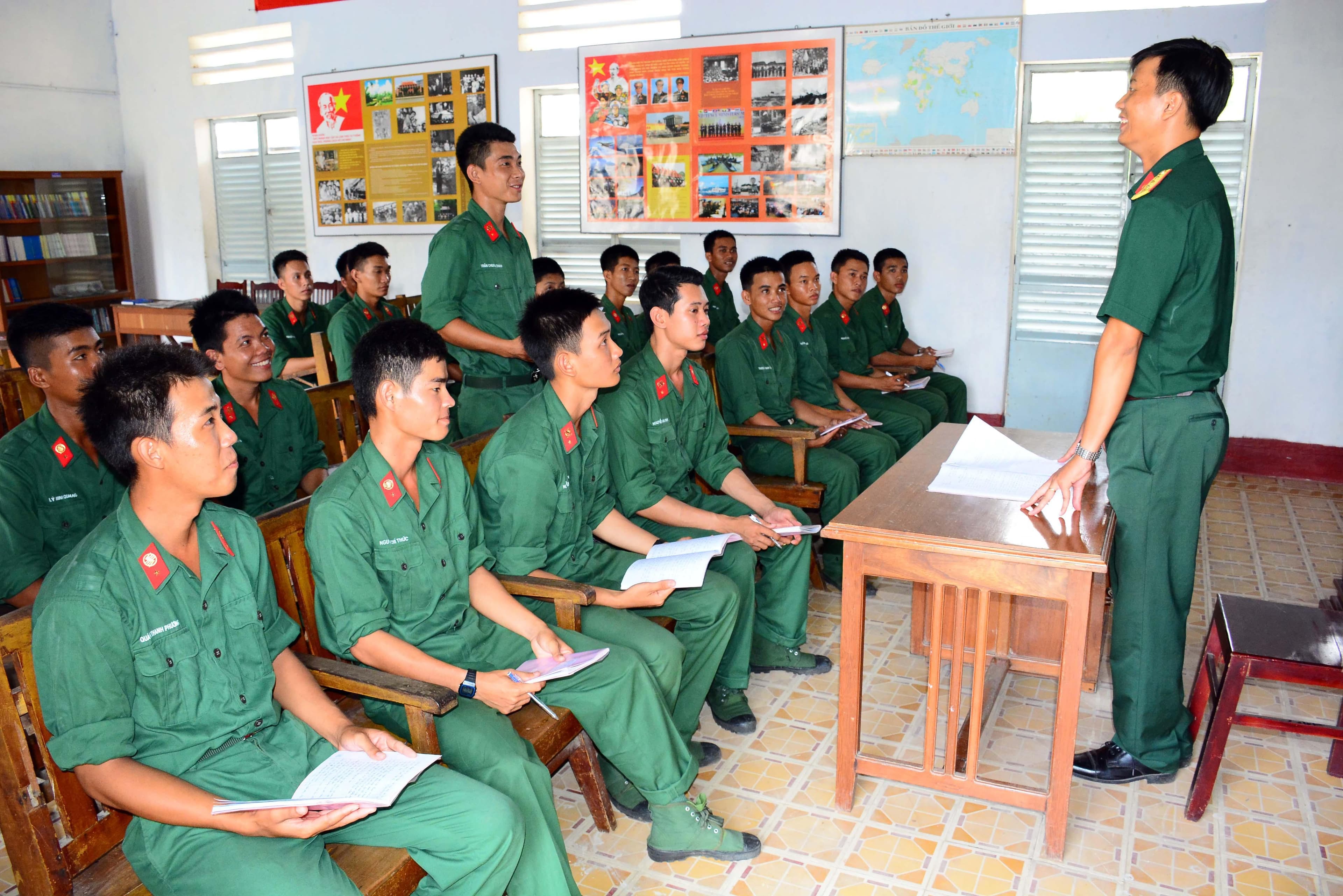 "Mềm hóa" giáo dục pháp luật ở Lữ đoàn 29
