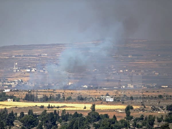 Israel không kích các cơ sở Hamas ở Gaza nhằm đáp trả vụ bắn rocket