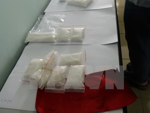 Sơn La: Bắt đối tượng vận chuyển 10 bánh heroin