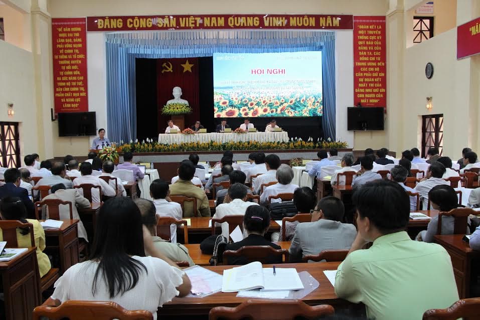 Hội nghị sơ kết thi hành Luật hợp tác xã (HTX) năm 2012 trong lĩnh vực nông nghiệp