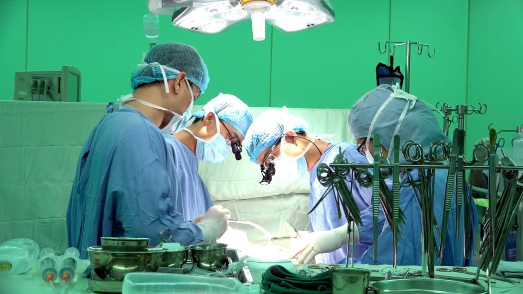 Ứng dụng thành công phẫu thuật bắc cầu động mạch vành ít xâm lấn