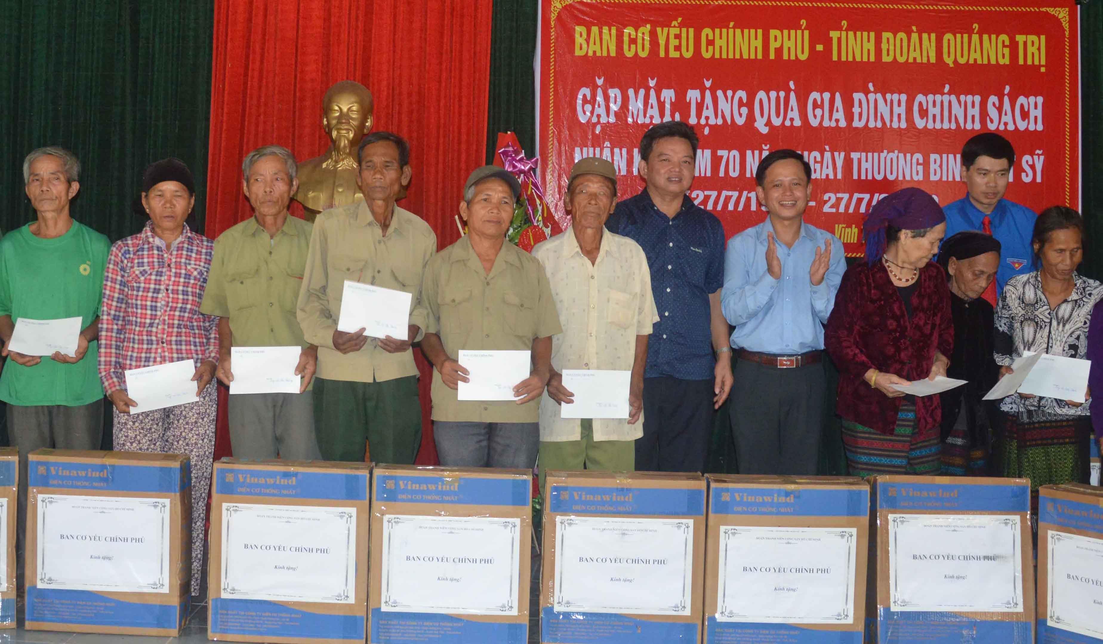 Hành trình tri ân, giáo dục truyền thống