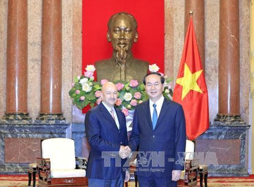 Chủ tịch nước Trần Đại Quang tiếp nguyên Tổng thống Mexico Carlos Salinas de Gortari