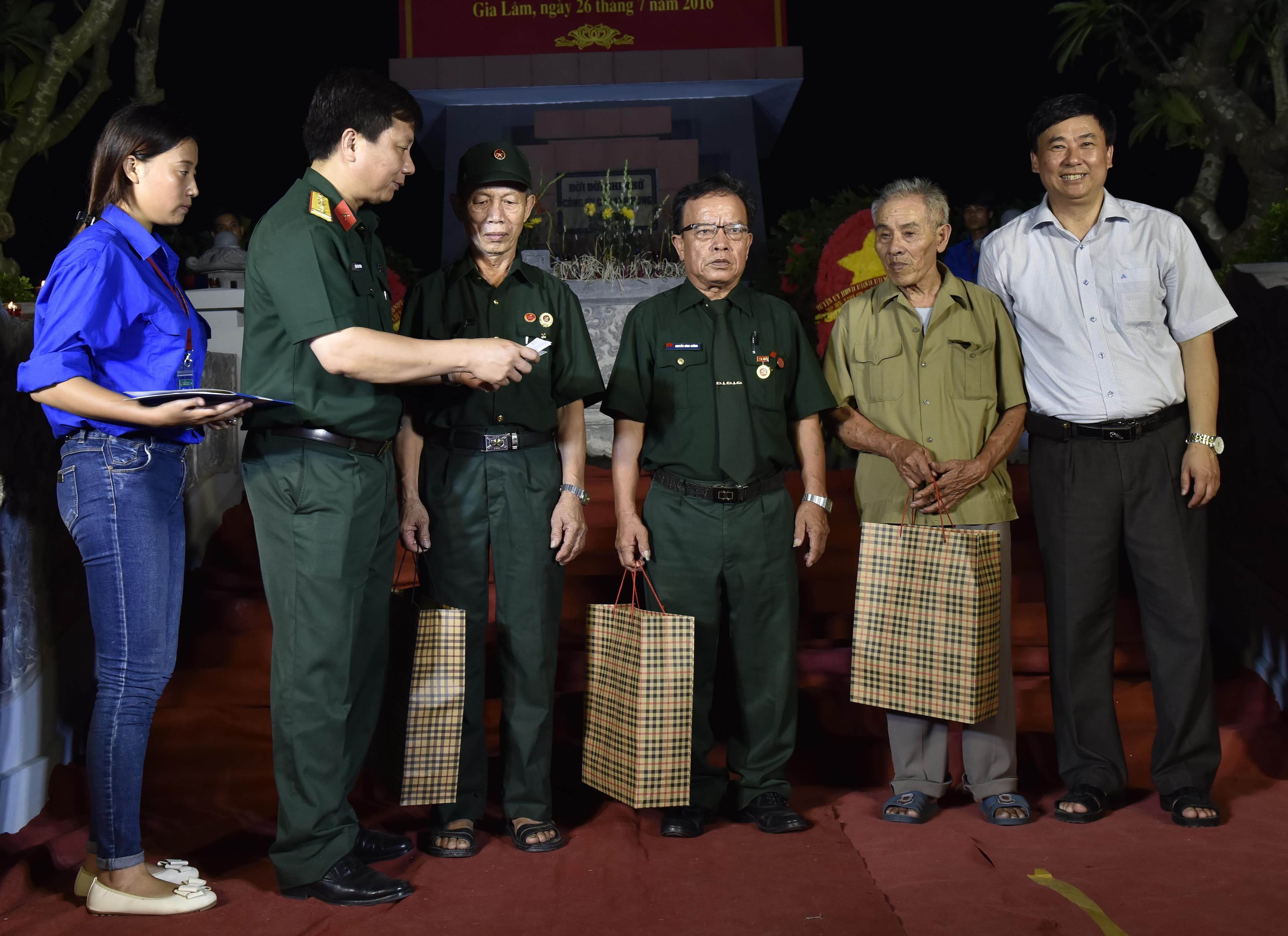Tích cực hưởng ứng, thực hiện hiệu quả phong trào “Đền ơn đáp nghĩa”