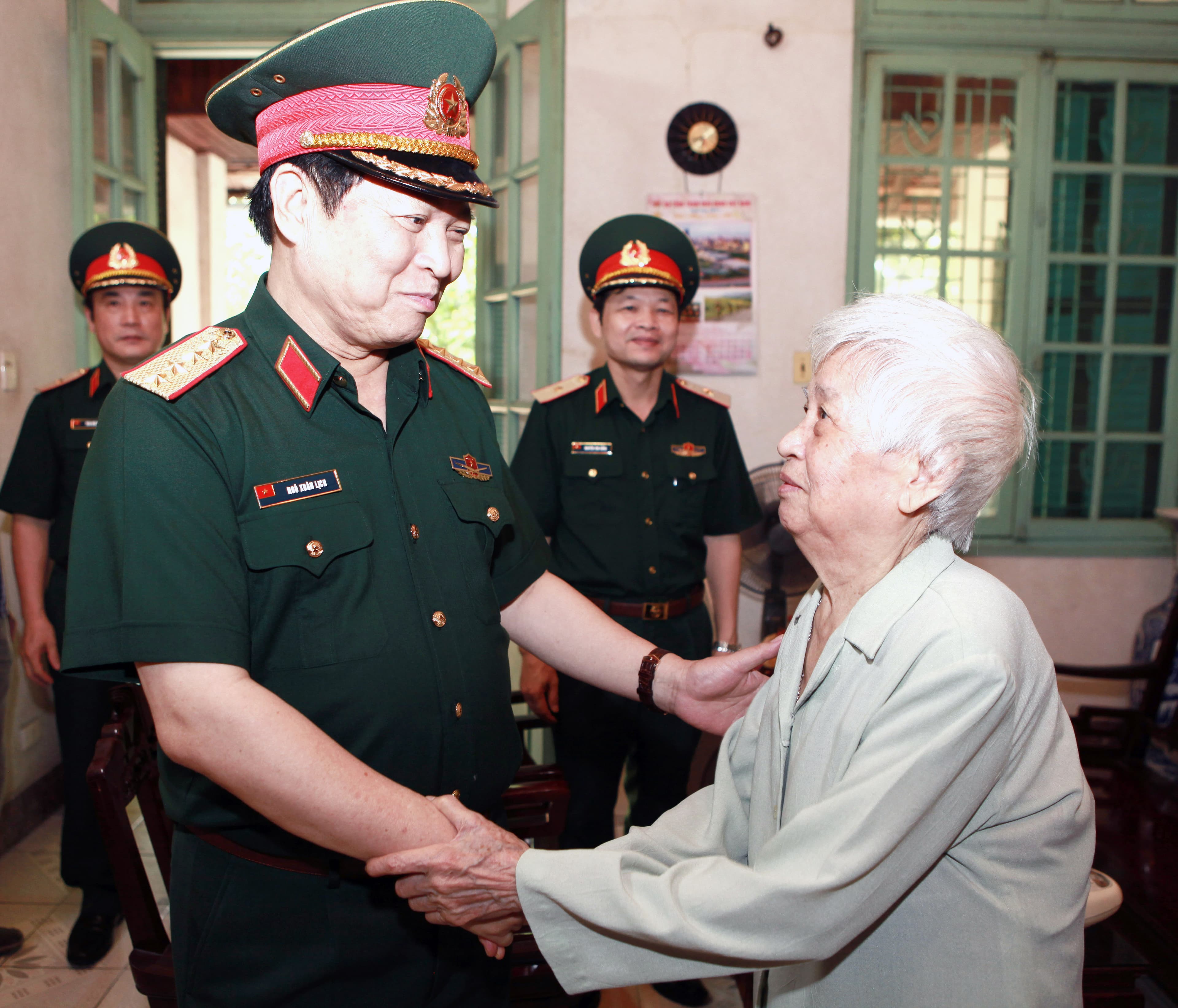 Đại tướng Ngô Xuân Lịch tri ân các đồng chí nguyên lãnh đạo Bộ Quốc phòng