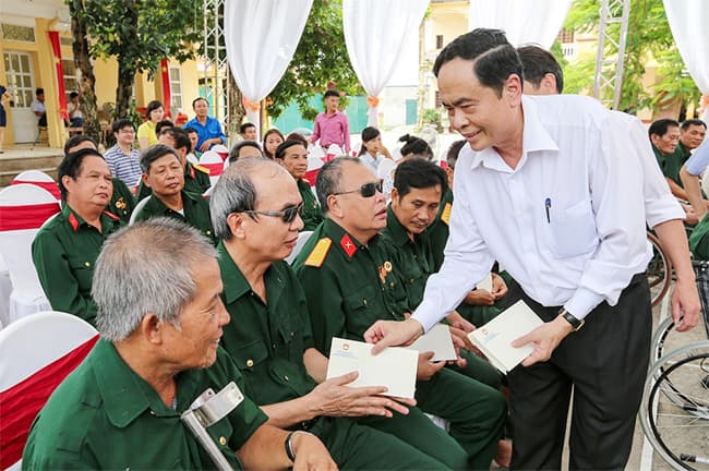 Vẹn nghĩa tri ân bằng những tấm lòng thơm thảo