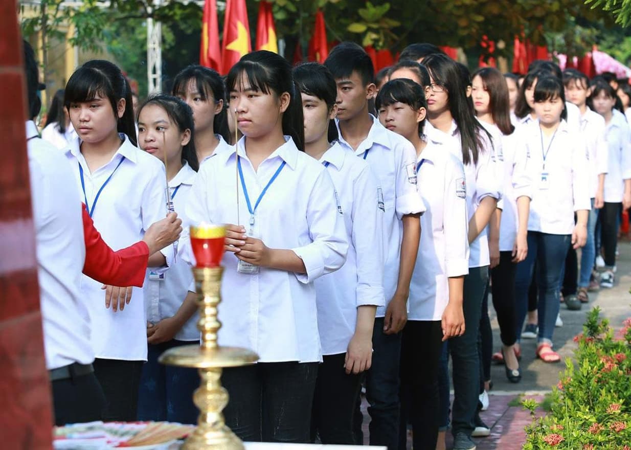 Trân trọng di tích để hiểu thêm lịch sử truyền thống