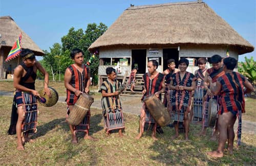 Tái hiện nghệ thuật truyền thống tại Làng Văn hóa - Du lịch các dân tộc Việt Nam