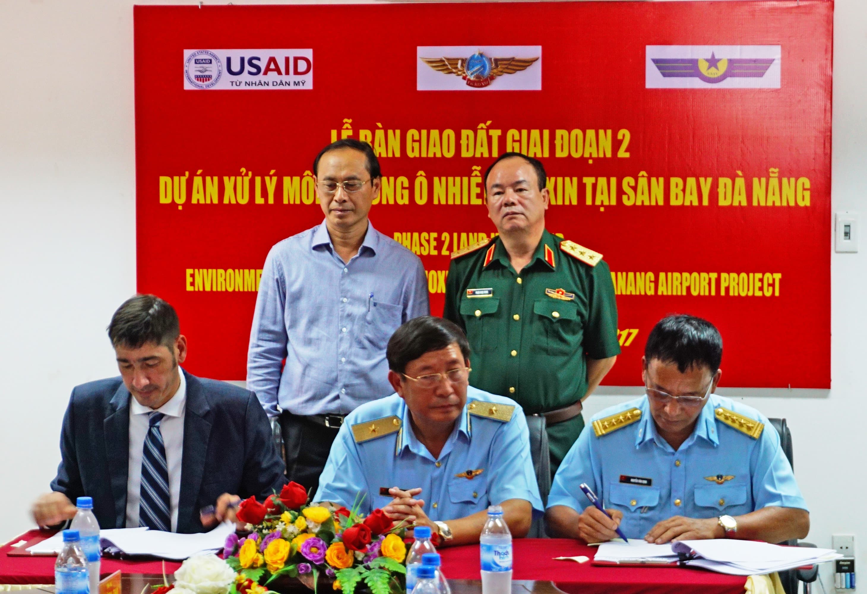 Bàn giao đất Dự án "xử lý môi trường ô nhiễm dioxin tại sân bay Đà Nẵng"