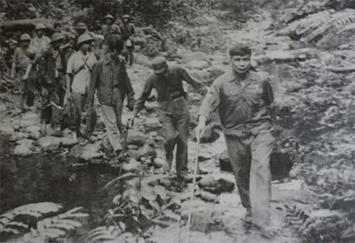 Bài 2: Tư tưởng vững vàng, thi đua sôi nổi