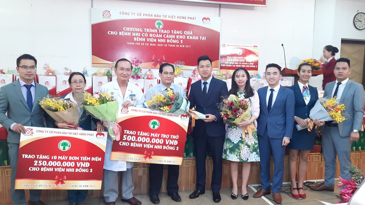 Hai công ty bất động sản trao tặng trang thiết bị y tế cho Bệnh viện Nhi Đồng 2 trị giá hơn 1,2 tỷ đồng