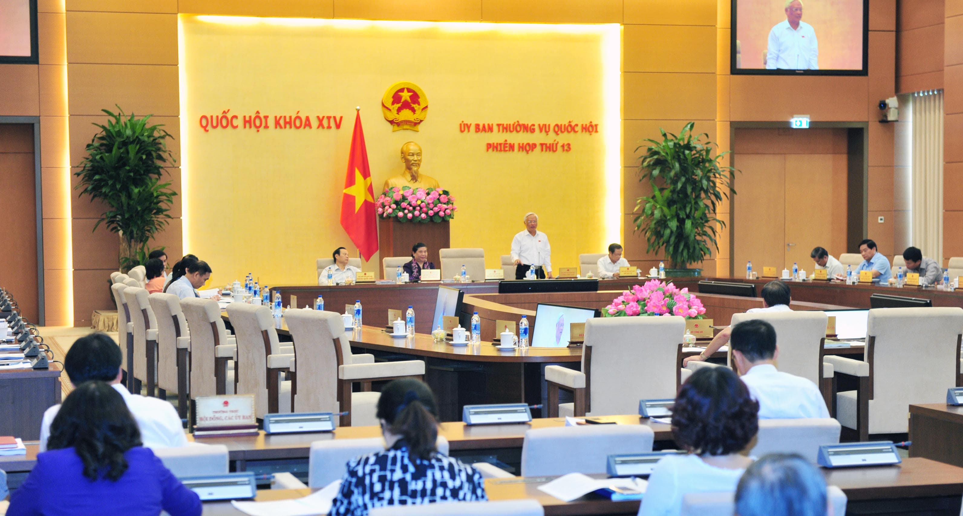 Cho ý kiến dự án Luật Sửa đổi, bổ sung một số điều của Luật Lý lịch tư pháp