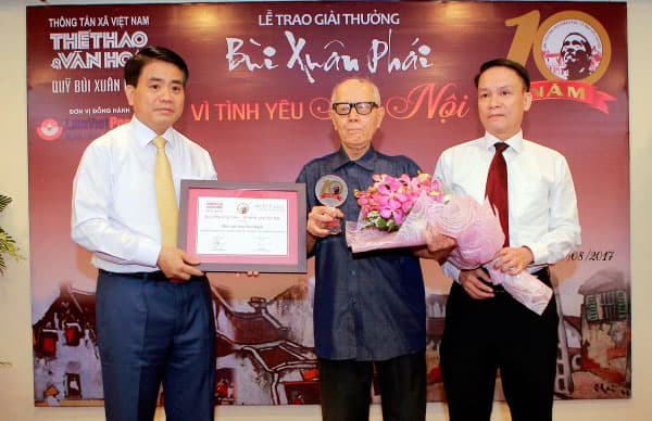 Nhà văn hóa Hữu Ngọc đoạt giải Bùi Xuân Phái - Vì Tình yêu Hà Nội lần thứ 10
