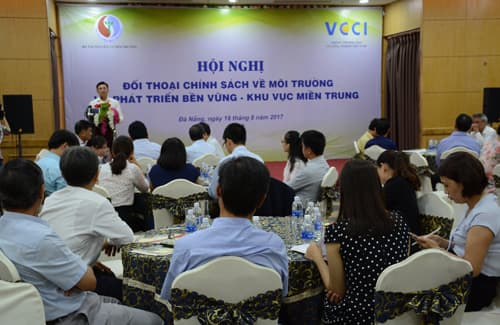 Đối thoại chính sách về môi trường và phát triển bền vững khu vực miền Trung