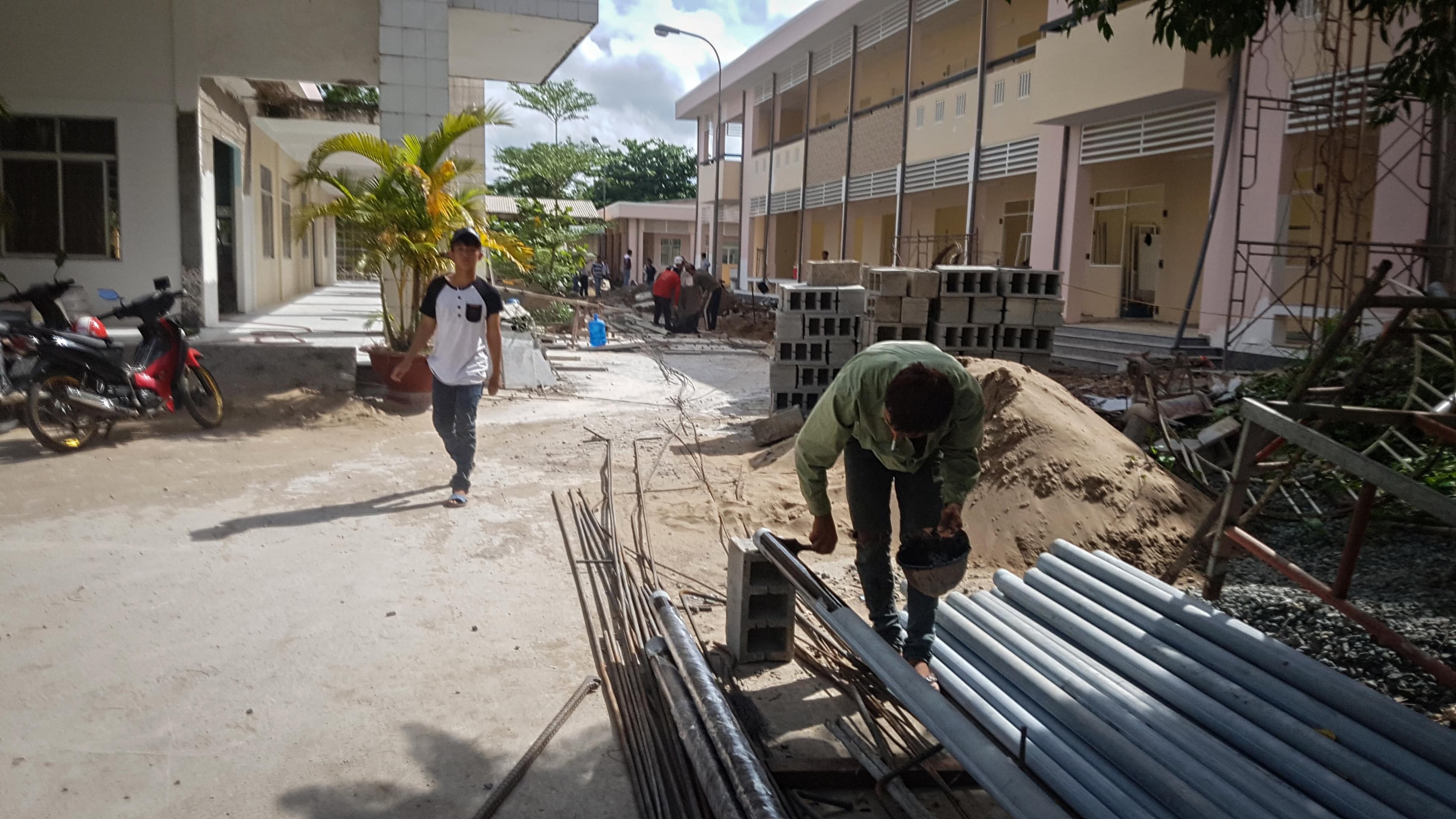 Công trình chậm tiến độ, gần 120 học sinh khuyết tật không thể nhập học theo kế hoạch
