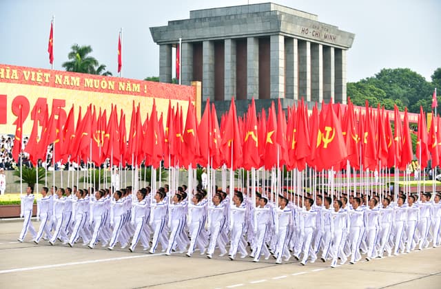 CỜ HỒNG TẾT ĐỘC LẬP