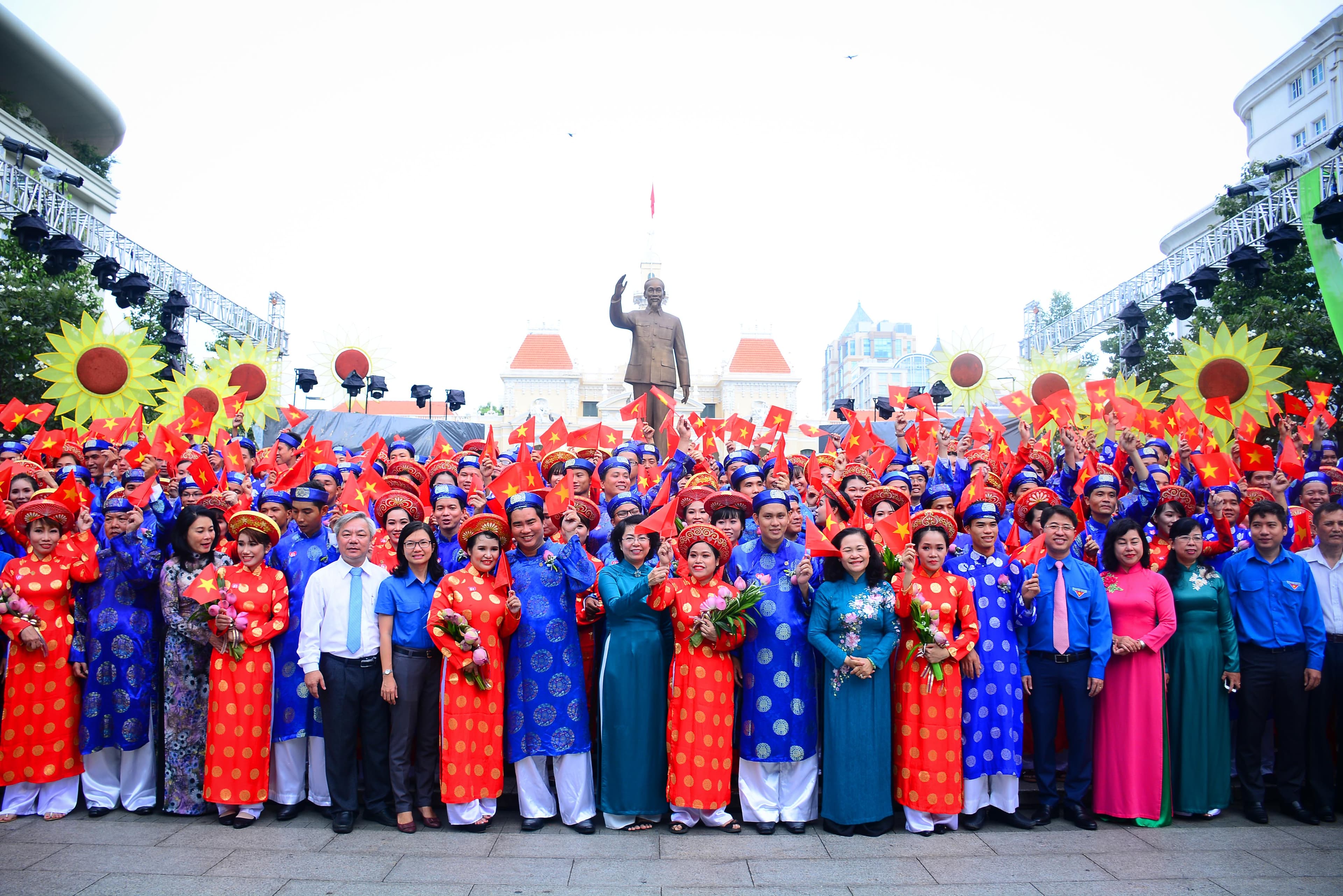 TP Hồ Chí Minh: Lễ cưới tập thể của 100 đôi thanh niên