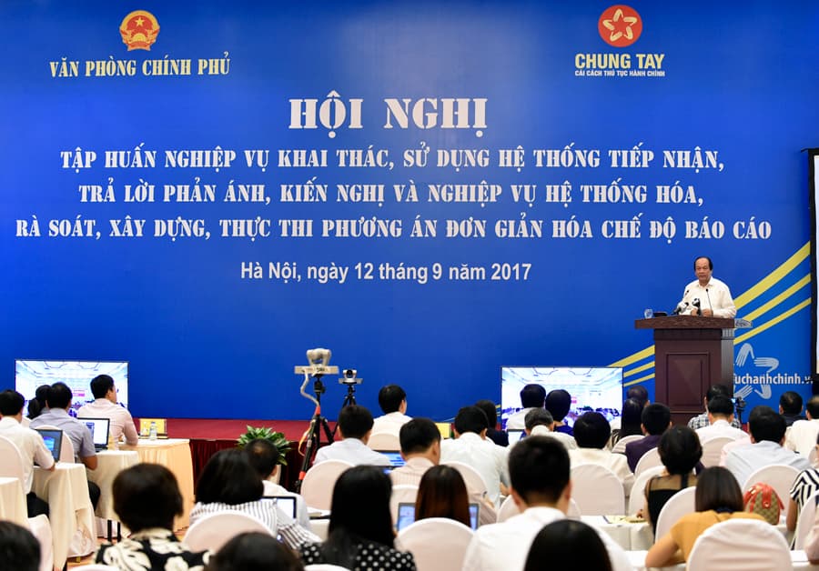 Xây dựng nền hành chính phục vụ người dân và doanh nghiệp
