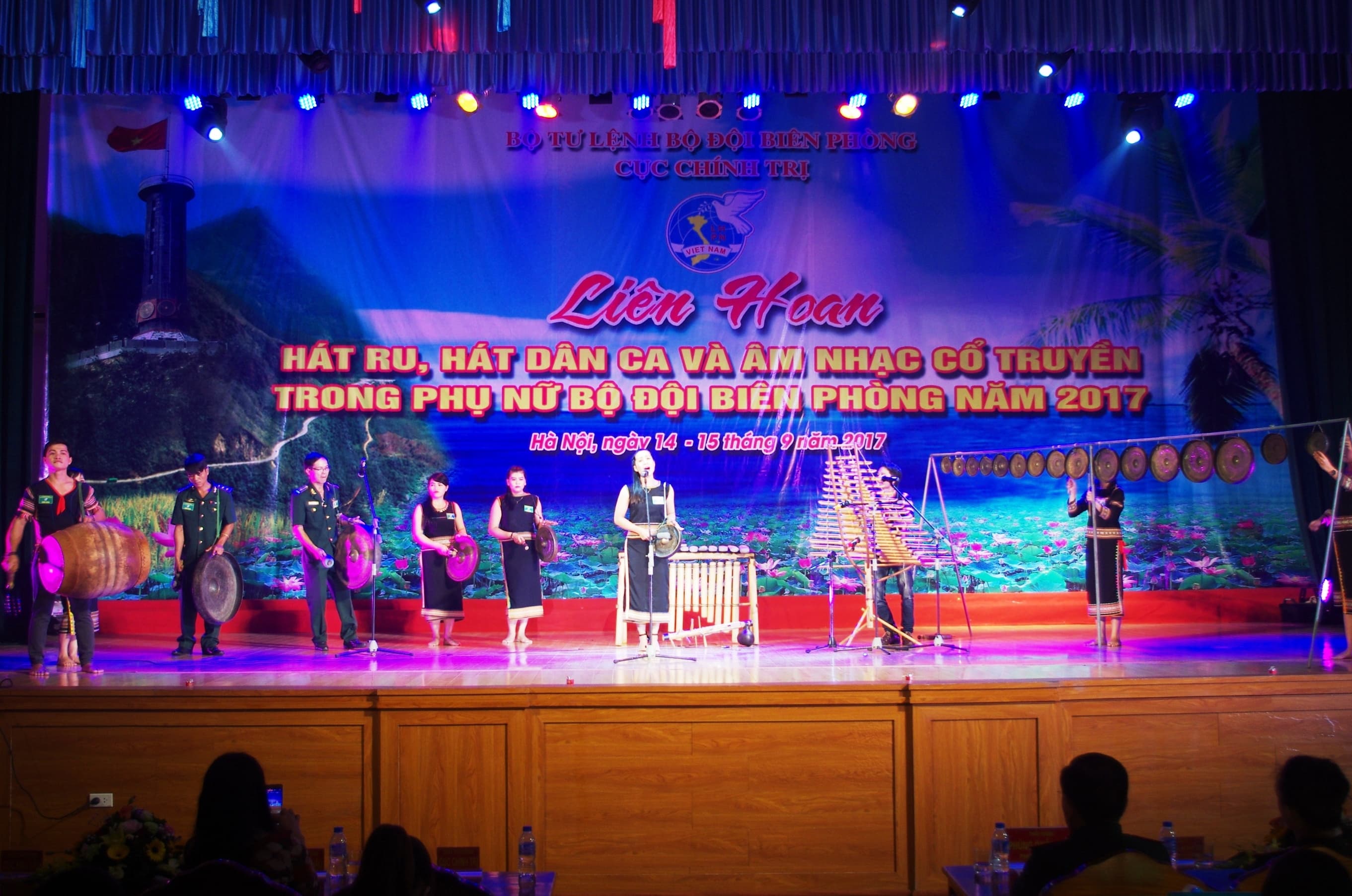 Khai mạc Liên hoan hát ru, hát dân ca và âm nhạc cổ truyền trong phụ nữ Bộ đội Biên phòng